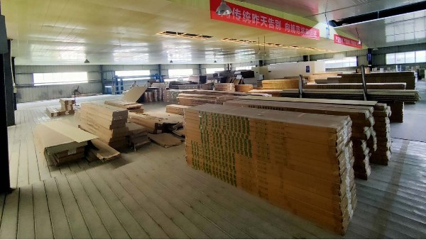 竹木纖維集成墻板在發展過程中會受到一些不可預估阻力